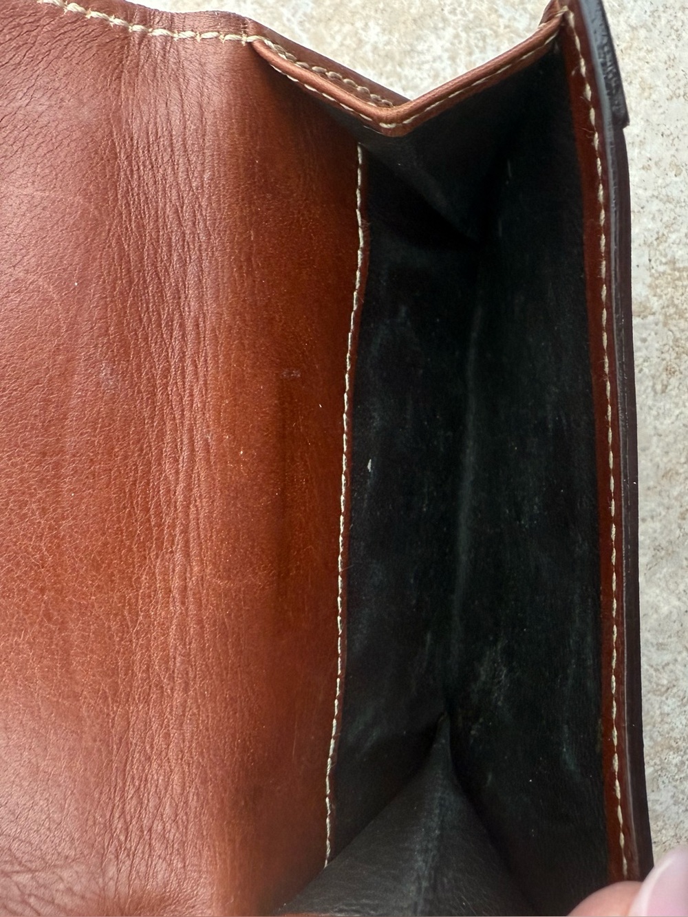 Gucci Brown Leather Men's Bifold Wallet with Gold-Tone Snap - Picture 16 of 16